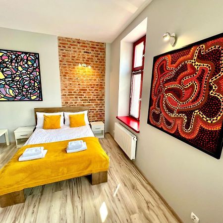 Red&Yellow Apartments Centrum 奥尔什丁 外观 照片