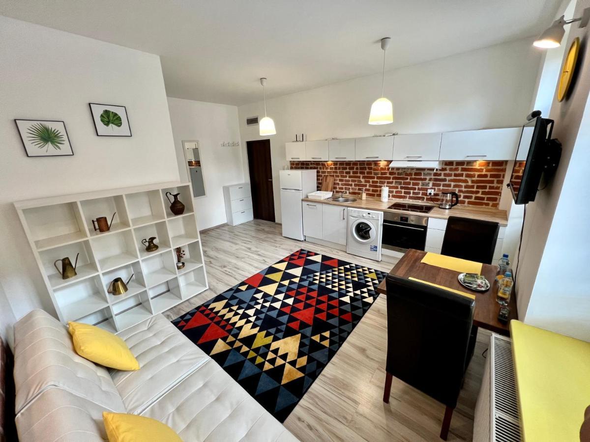 Red&Yellow Apartments Centrum 奥尔什丁 外观 照片