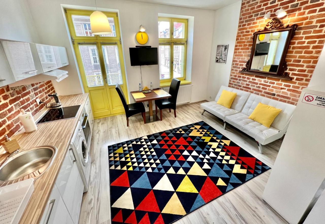 Red&Yellow Apartments Centrum 奥尔什丁 外观 照片