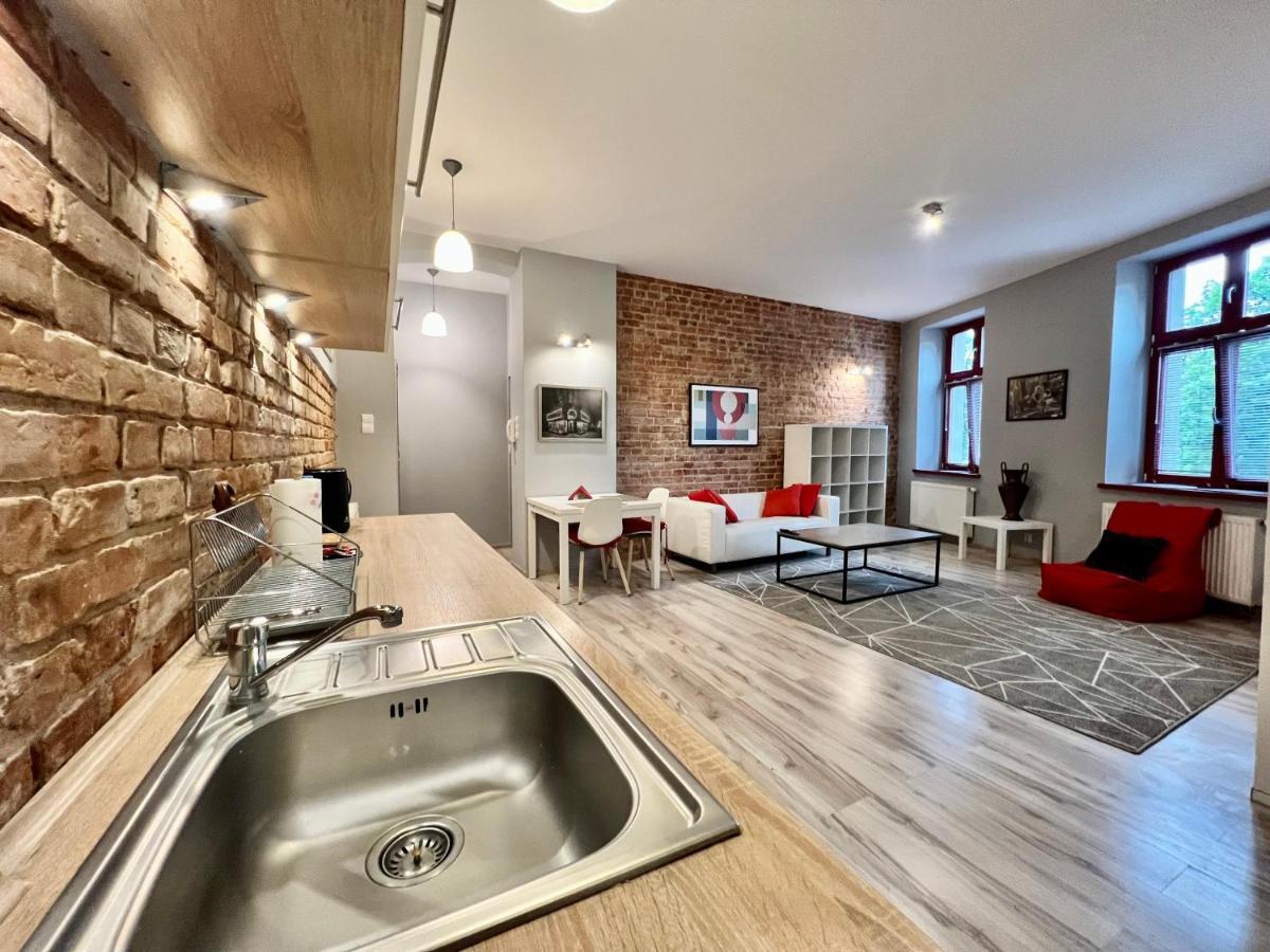 Red&Yellow Apartments Centrum 奥尔什丁 外观 照片