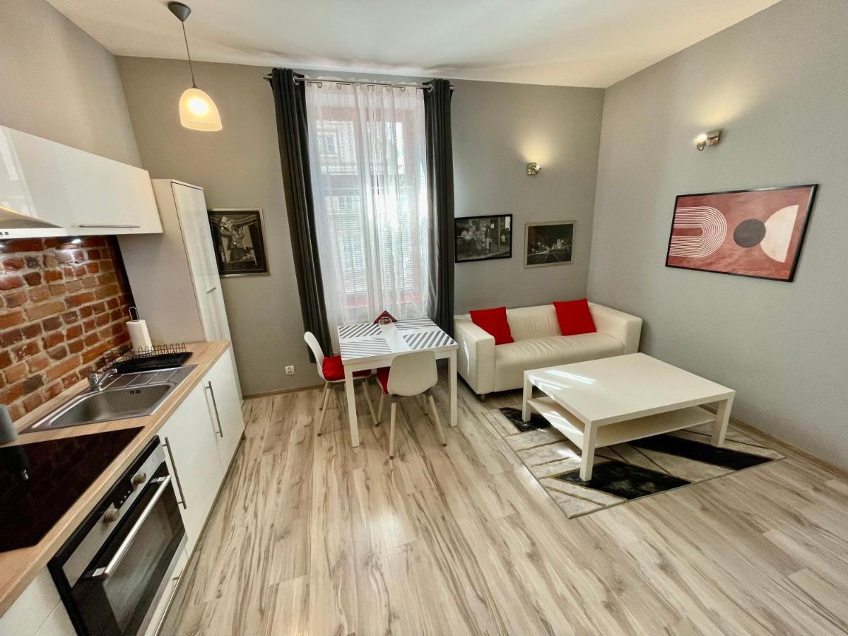 Red&Yellow Apartments Centrum 奥尔什丁 外观 照片