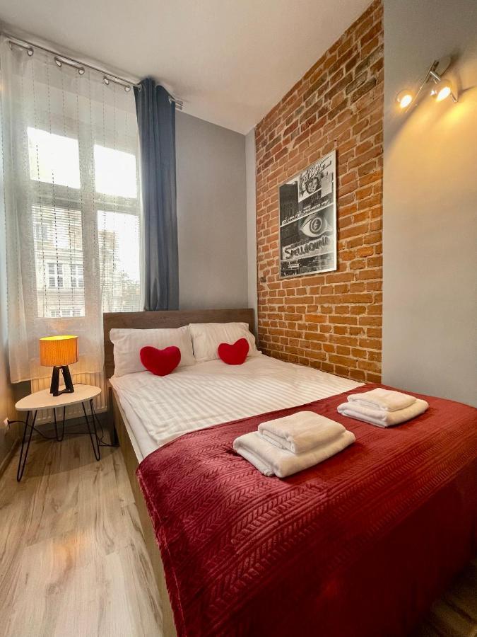 Red&Yellow Apartments Centrum 奥尔什丁 外观 照片