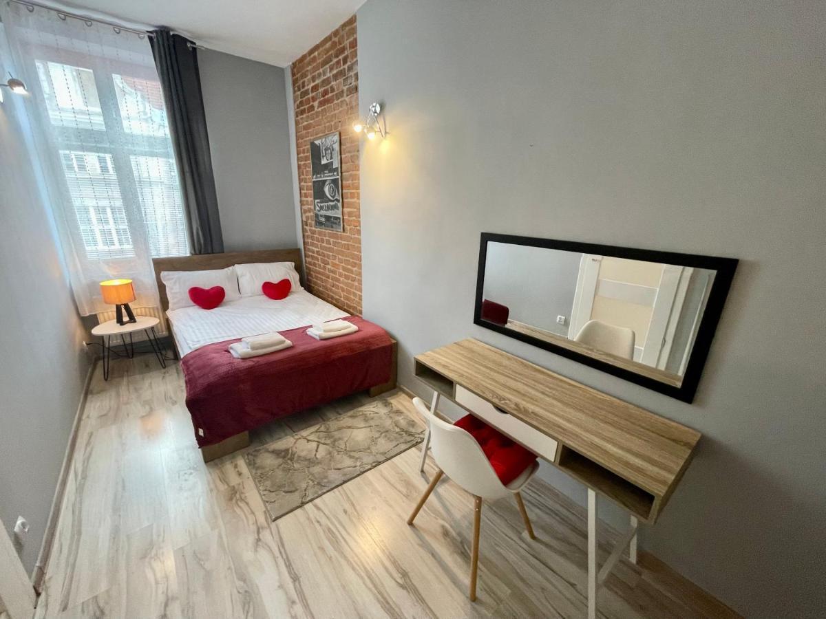 Red&Yellow Apartments Centrum 奥尔什丁 外观 照片