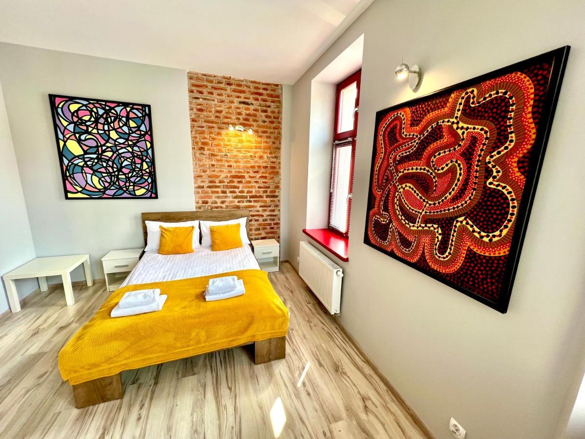 Red&Yellow Apartments Centrum 奥尔什丁 外观 照片